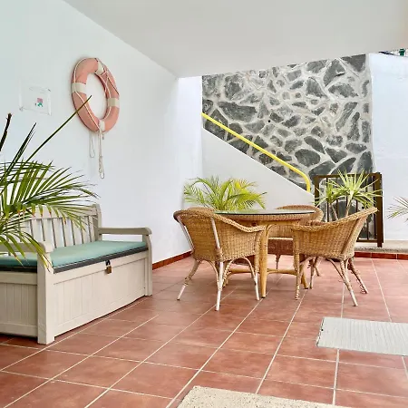With Beautiful View, Pool, Aircon - Puerto Rico Apartamento *