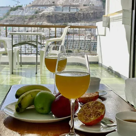 With Beautiful View, Pool, Aircon - Puerto Rico Apartamento